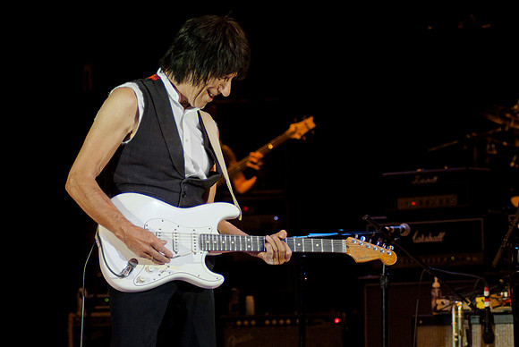 Jeff Beck - NYCB Theater, Westbury, NY, 2013